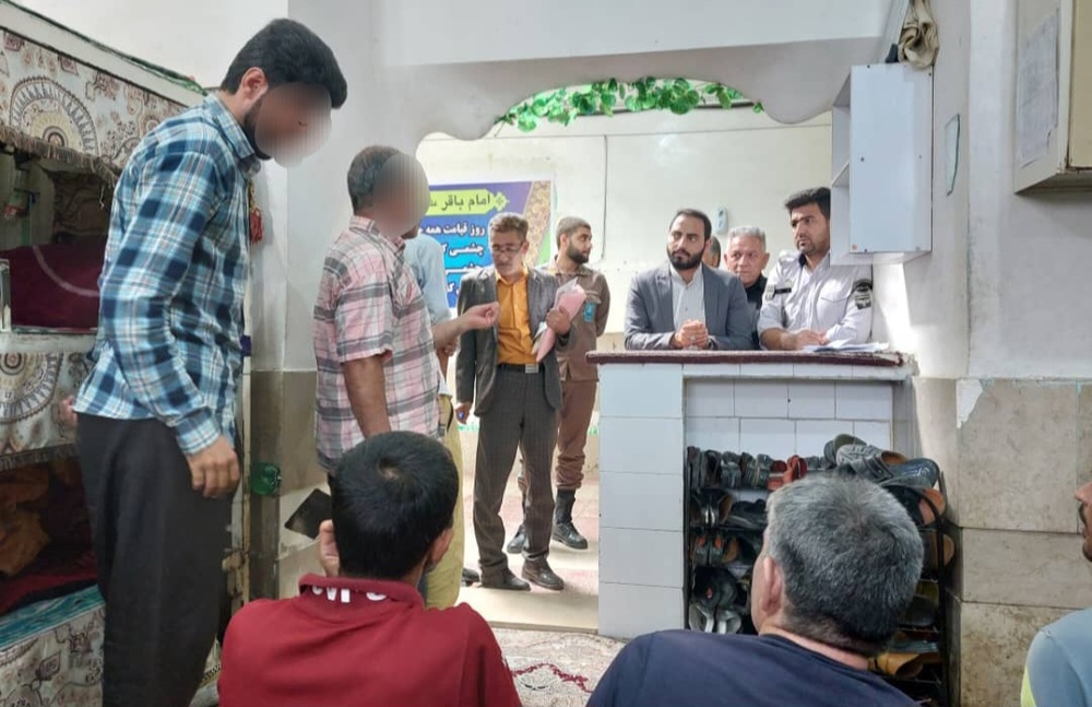 رسیدگی قضایی به درخواست‌های ۷٠ زندانی زندان داراب باحضور مقامات قضایی 