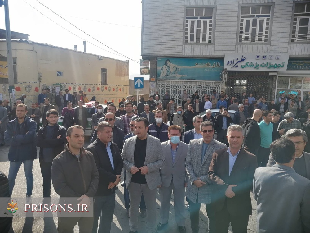 حضور پر شور مدیرکل و کارکنان زندانهای استان کردستان در راهپیمایی یوم الله «۱۳ آبان ماه»
