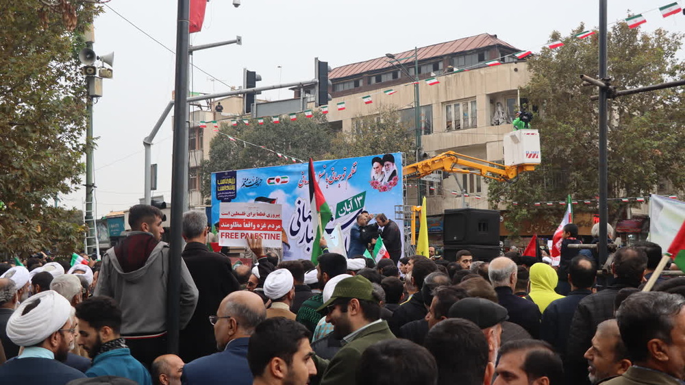 حضور کارکنان زندان‌های استان قزوین در راهپیمایی ۱۳ آبان