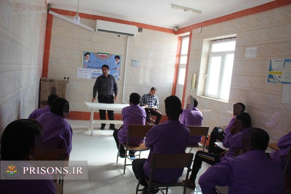 برگزاری دوره آموزشی بهداشتی« اچ ای وی »ویژه مددجویان در زندان دشتی 