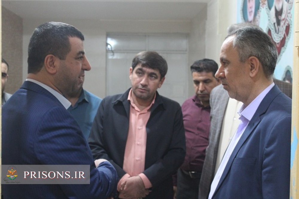 مدیرکل اقدامات حمایتی سازمان زندان‌ها از زندان و انجمن حمایت زندانیان دشتی بازدید کرد
