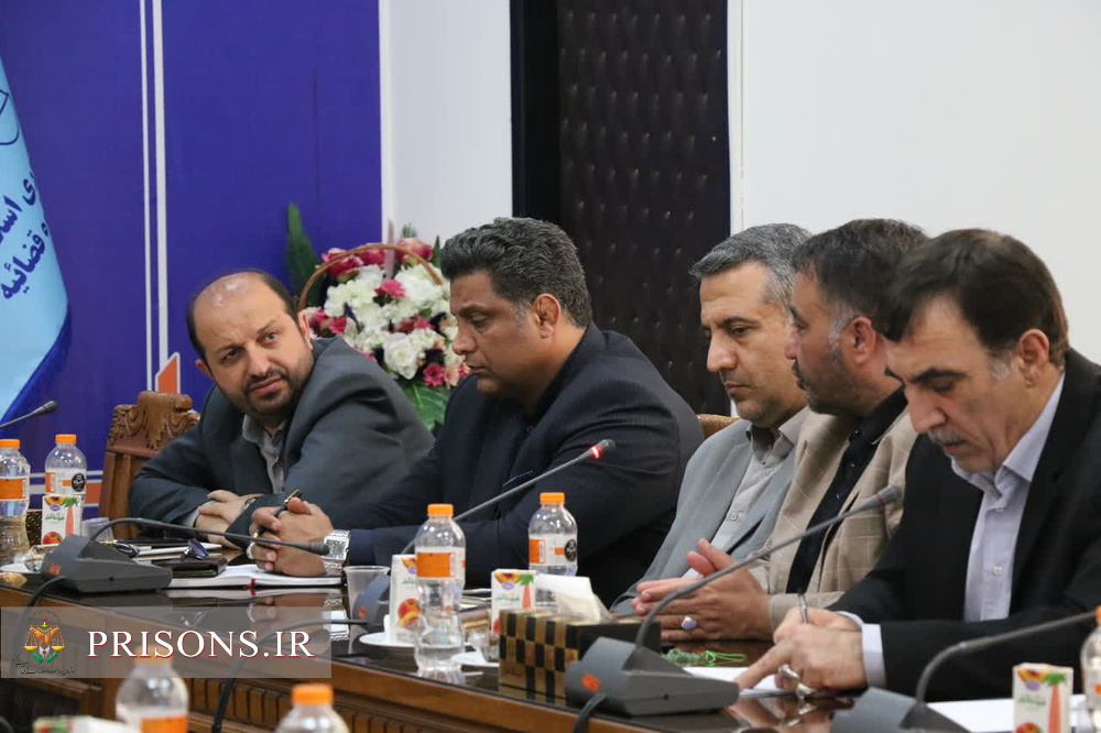 نشست رئیس کل دادگستری استان کرمانشاه، با اعضای هیئت مدیره انجمن حمایت از زندانیان استان
