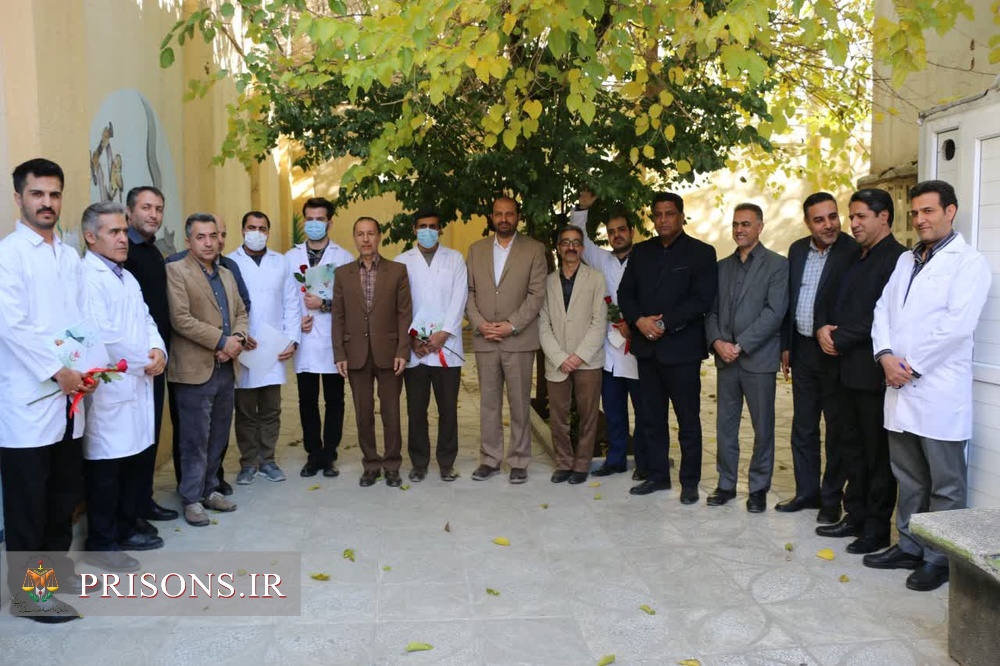 تجلیل از زحمات پرستاران شاغل در زندان مرکزی کرمانشاه به مناسبت گرامیداشت میلاد حضرت زینب (س) و روز پرستار