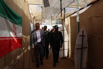 بازدید مدیر کل زندان ها و فرمانده بسیج ادارات بوشهر از اردوگاه حرفه آموزی استان