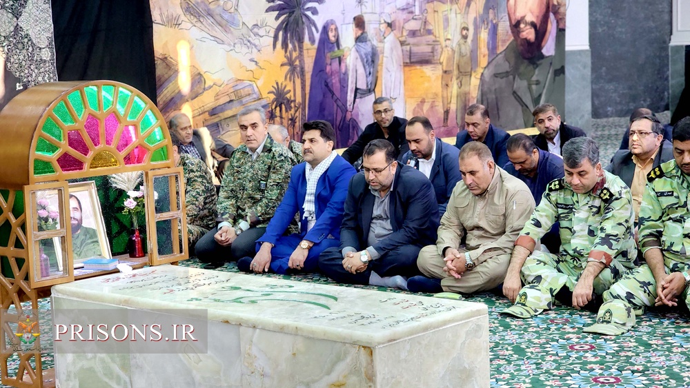 برگزاری عزاداری ایام فاطمیه کارکنان زندان‌های خوزستان در جوار مزار سردار شهید هاشمی 