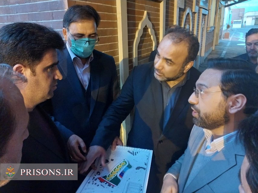 بازدید معاون وزیر اقتصاد ودارایی و رئیس کل سازمان خصوصی سازی از زندان تبریز
