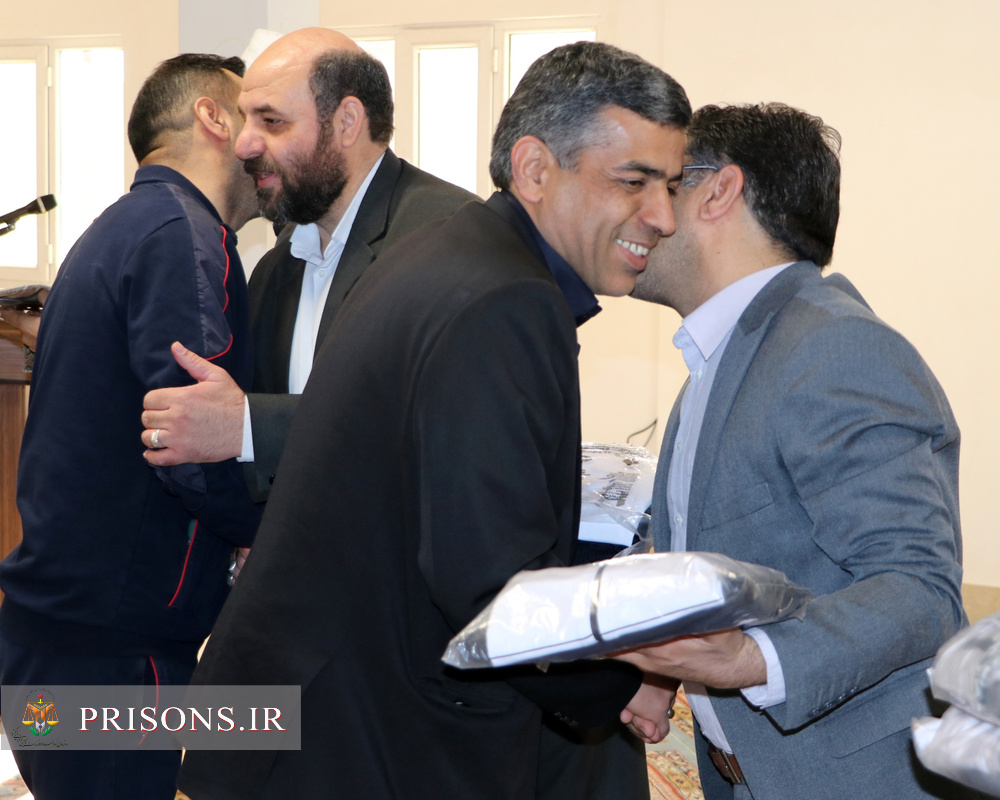 اعزام تیم فوتسال کارکنان زندان های استان خراسان جنوبی به خوزستان
