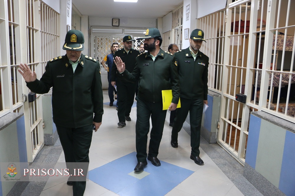 فرمانده یگان حفاظت سازمان زندانها در بازدید از زندانهای استان خراسان شمالی