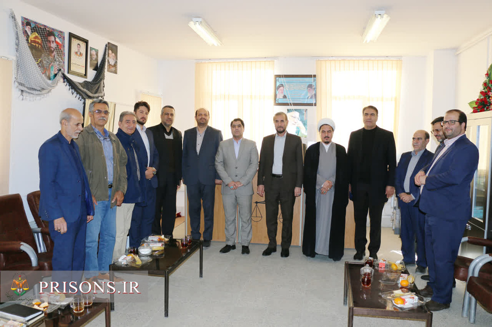 جلسه انجمن حمایت زندانیان سنقر با حضور مدیرکل زندان‌های کرمانشاه برگزار شد