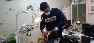 نذر فاطمی؛ هدیه لبخند دندانپزشک جهادگر به زندانیان شهرستان لنجان 