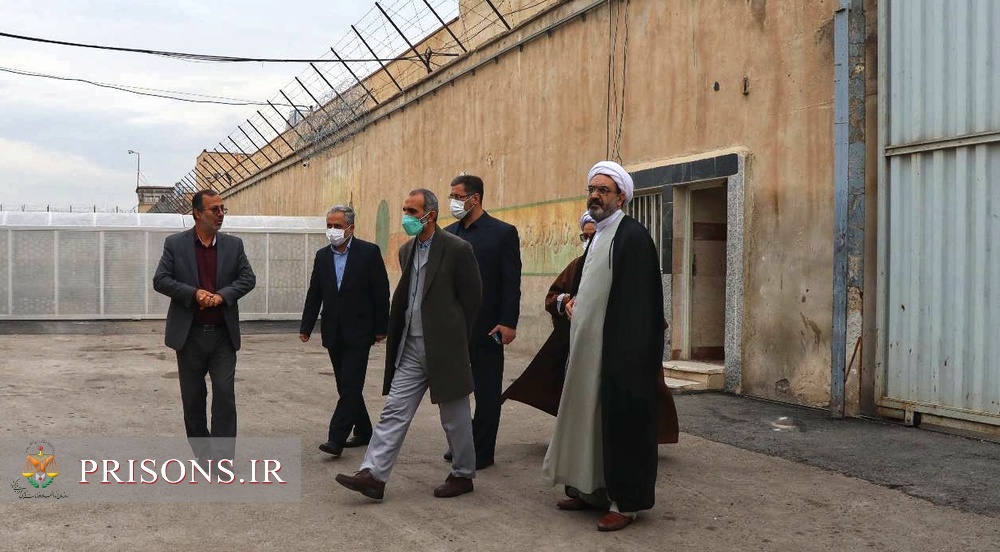 بازدید رئیس‌کل دادگستری قزوین از زندان مرکزی استان