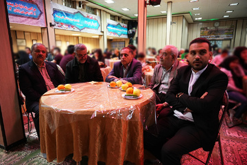 برگزاری جشن مددجویان زندان مرکزی یزد در کنار خانواده به مناسبت شب یلدا