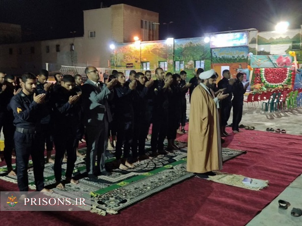 برگزاری آیین شب یلدا ویژه سربازان وظیفه زندان دشتستان