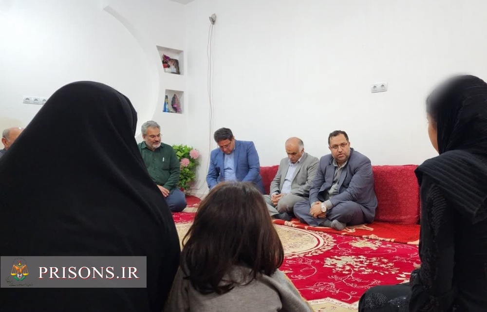 سرکشی مدیرکل زندان‌های خوزستان از منزل زندانیان نیازمند