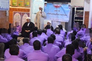 حضور روحانیون حوزه علمیه برای امورات تبلیغی و مشاوره‌ای در زندان دشتی