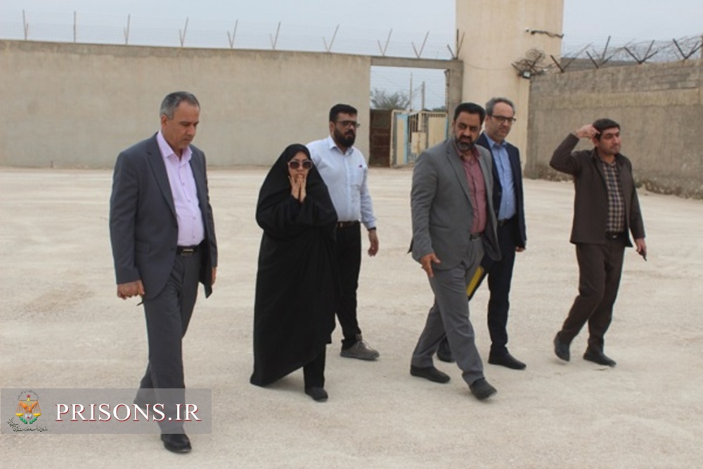 بازدید مدیرکل دفتر برنامه‌ریزی، نوسازی و تحول اداری سازمان زندان‌ها از زندان دشتی