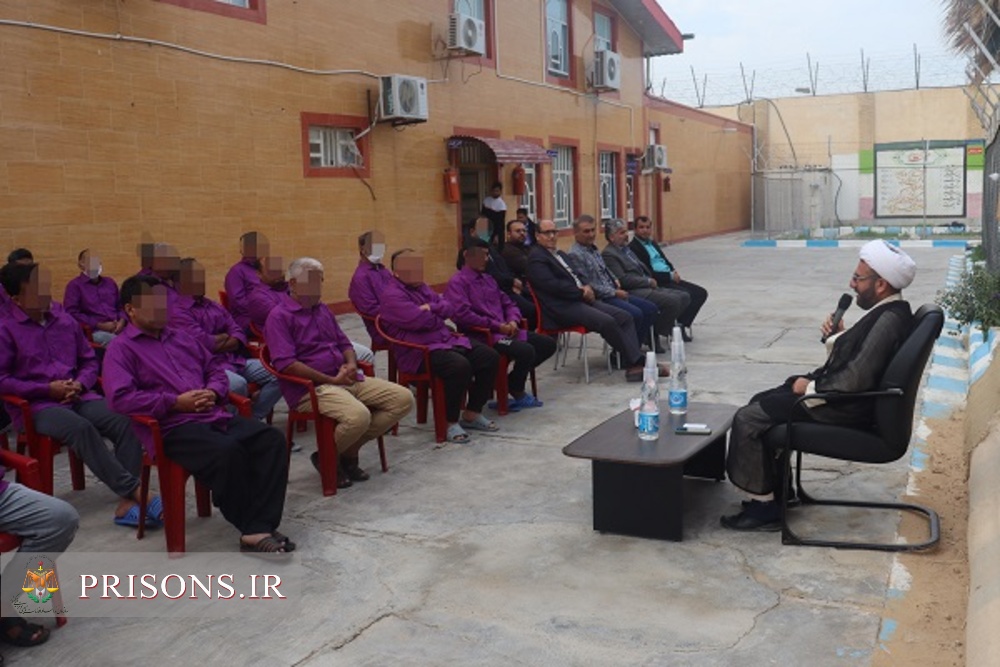 مراسم سالگرد شهادت حاج قاسم سلیمانی در اردوگاه حرفه آموزی وکاردرمانی بوشهر برگزار شد