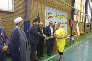 قهرمان تیم والیبال مردان زندان های استان معرفی شد