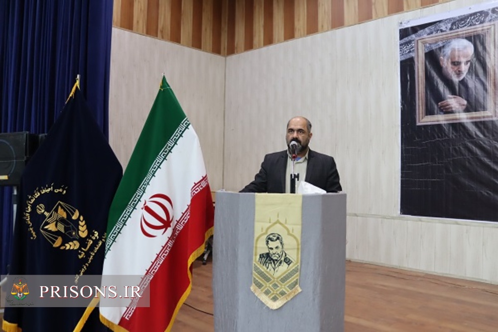     برگزاری محفل انسی با قرآن در زندان مرکزی  بوشهر      