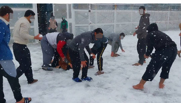 برف بازی مددجویان کانون اصلاح و تربیت ارومیه