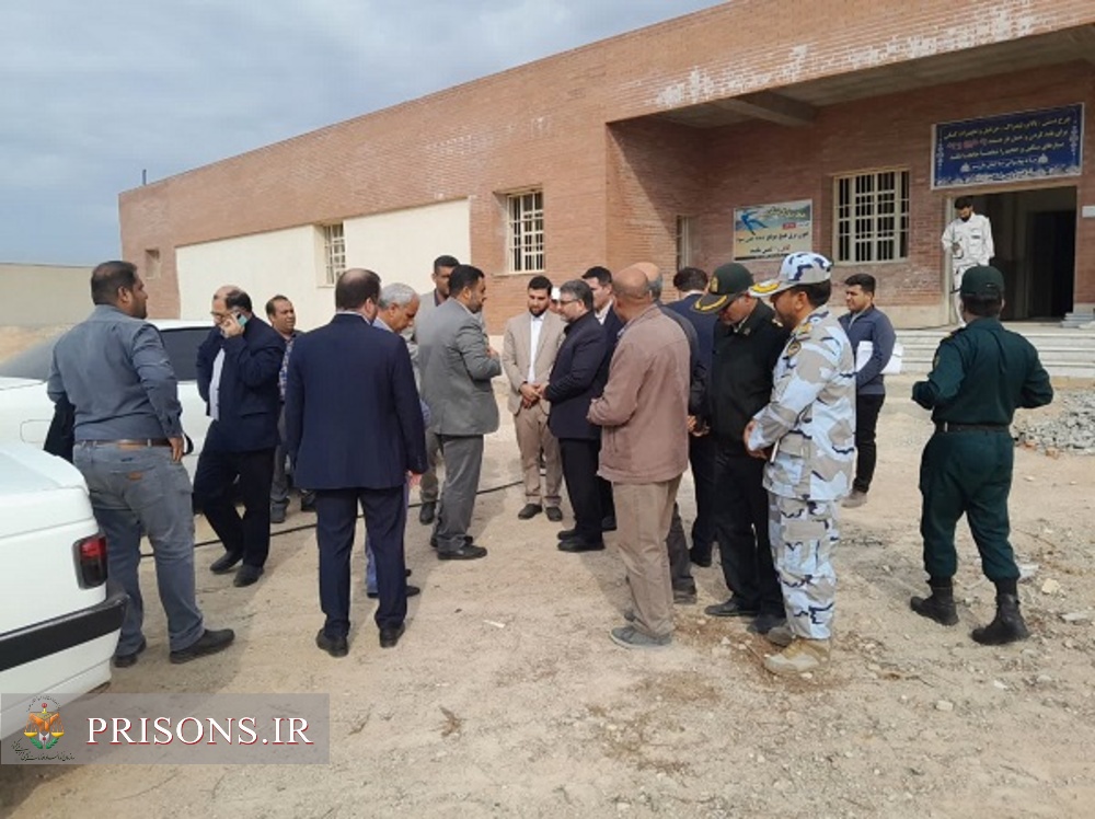 بازدید رئیس سازمان پزشکی قانونی کشور از زندان در حال احداث گناوه