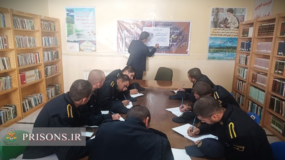 آموزش خوشنویسی برای سربازان وظیفه استان ایلام
