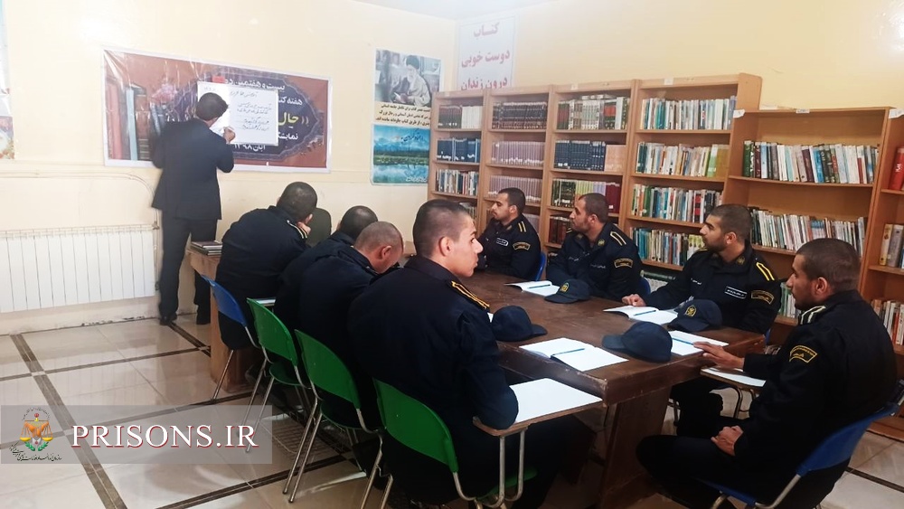 آموزش خوشنویسی برای سربازان وظیفه استان ایلام