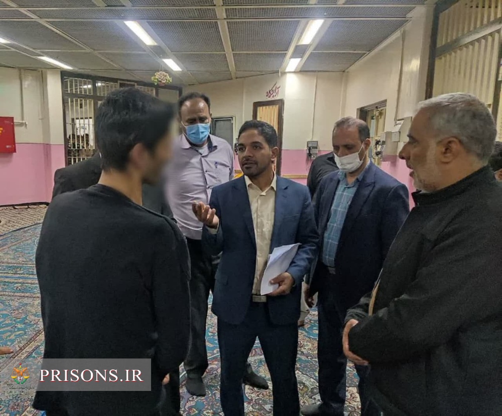 بازدید مقامات قضایی از زندان‌های استان کرمان