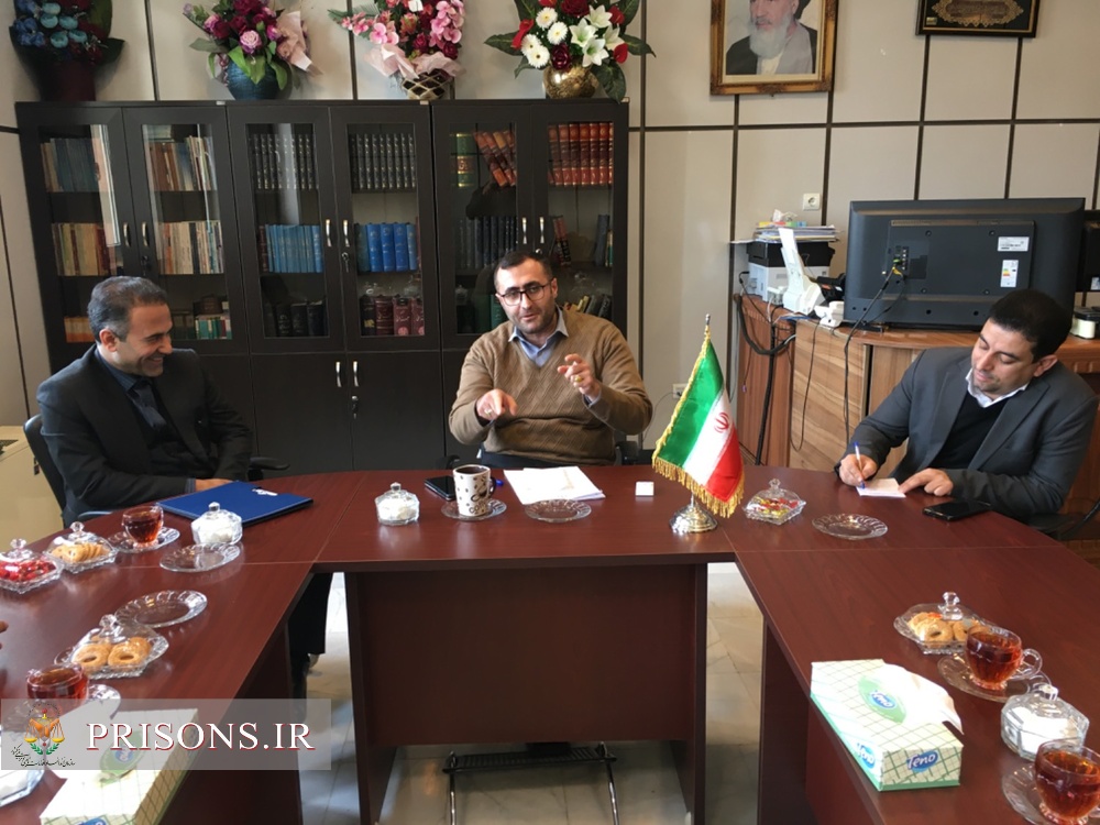 نشست مدیرکل زندانهای استان کردستان با رئیس دادگستری و دادستان شهرستان کامیاران
