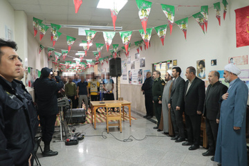جشن انقلاب در زندان ابهر
