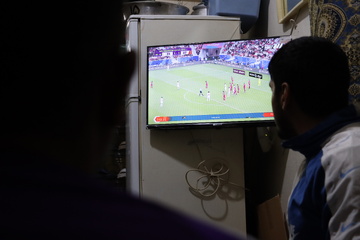 دیدار فوتبال ایران و قطر مرحله نیمه نهایی در زندان‌های استان تهران