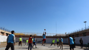 جشنواره ورزشی «جام فجر» در مجتمع ندامتگاهی قزلحصار برگزار شد
