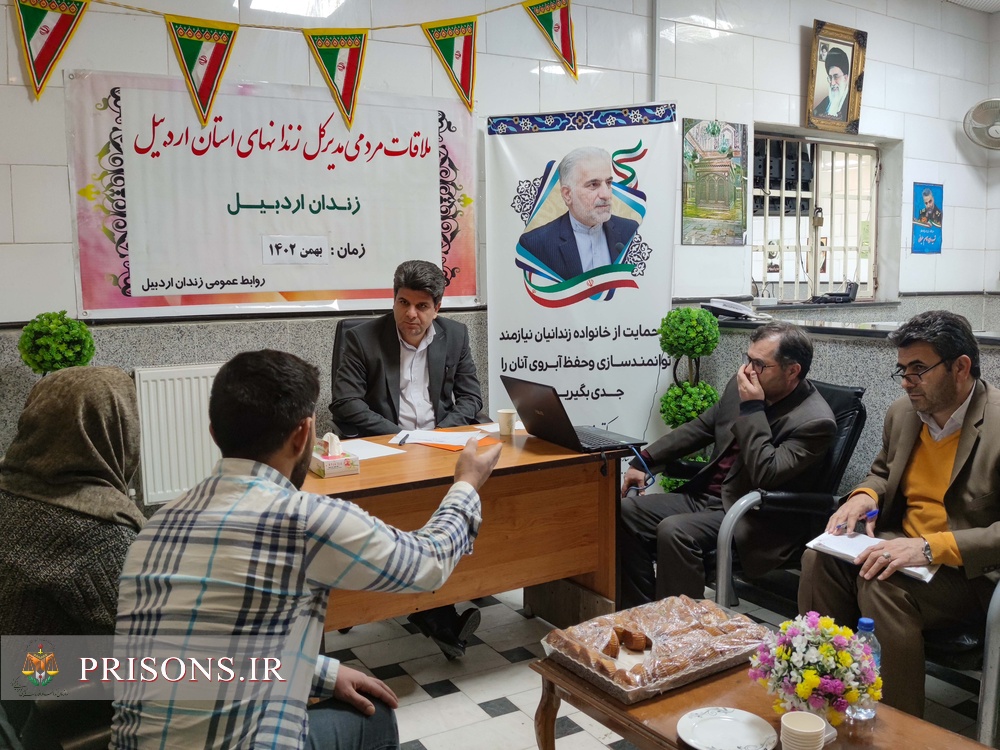 «میزخدمت جهادی» در مراکز تامینی استان اردبیل برپا شد