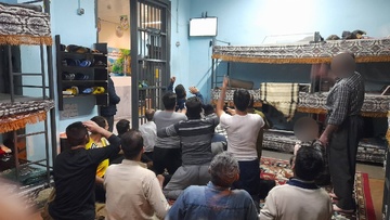 تماشای فوتبال ایران و قطر در زندانهای استان آذربایجان غربی