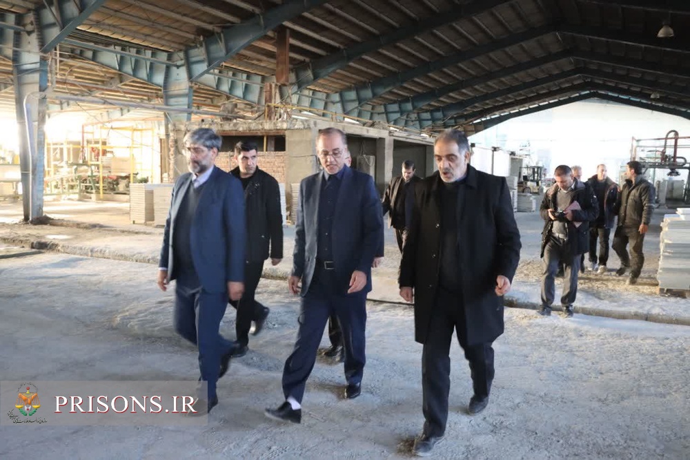 بازدید از 4 واحد تولیدی و اشتغال 140 زندانی در مرکز استان آذربایجان غربی