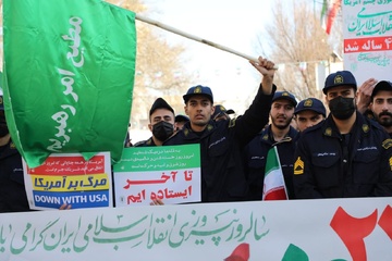 حضور کارکنان زندان‌های استان همدان در مراسم 22 بهمن