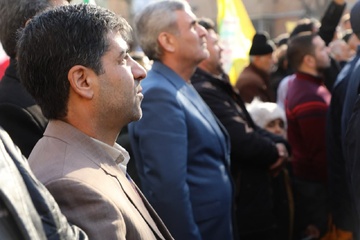 مدیرکل و کارکنان زندانهای همدان در 22 بهمن