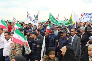 حضور پرشور کارکنان زندان‌های هرمزگان در راهپیمایی 22 بهمن