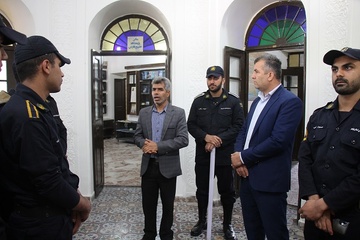 بازدید سربازان وظیفه زندان مرکزی بوشهر از موزه دریایی استان