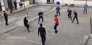 مسابقه والیبال ویژه سربازان زندان‌های رودسر برگزار شد