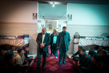 تصویر | سفر سرپرست دفتر اقدامات حمایتی و مراقبت‌های بعد از خروج سازمان زندان‌ها به استان کرمان