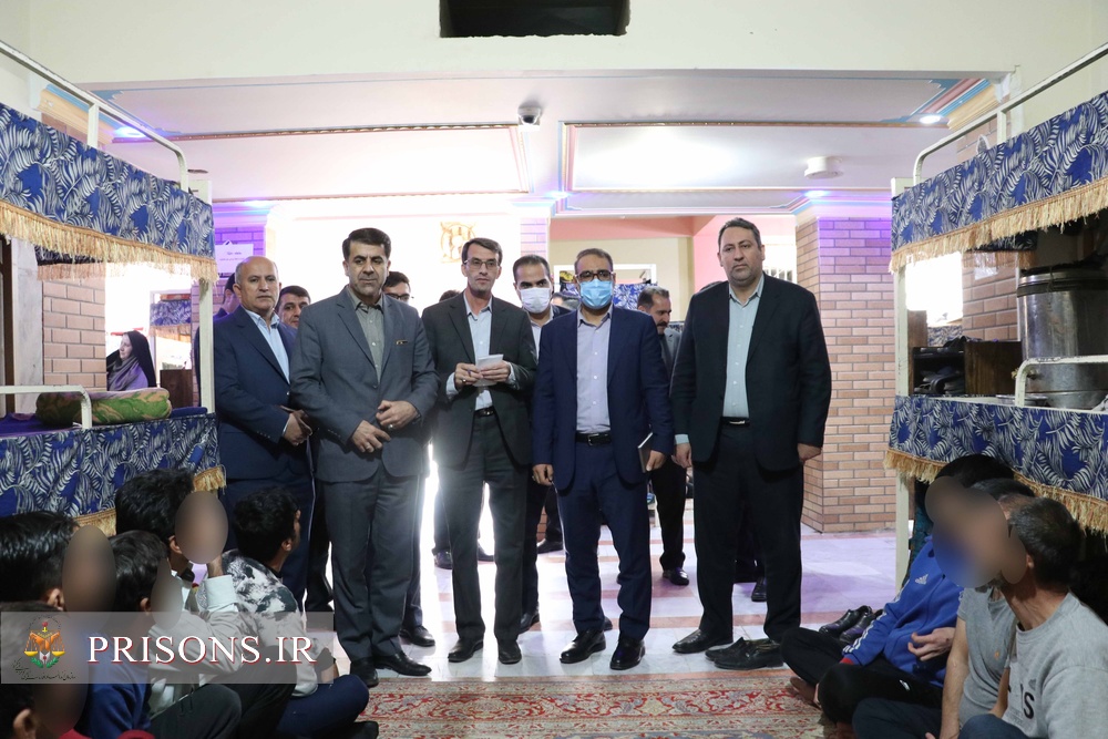 بازدید دادستان مرکز استان لرستان و ۳۱ قاضی از زندان مرکزی خرم آباد 