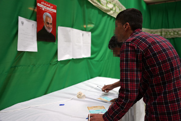 حماسه حضور حداکثری مددجویان، سربازان و کارکنان زندان‌های استان یزد در پای صندوق‌های رای