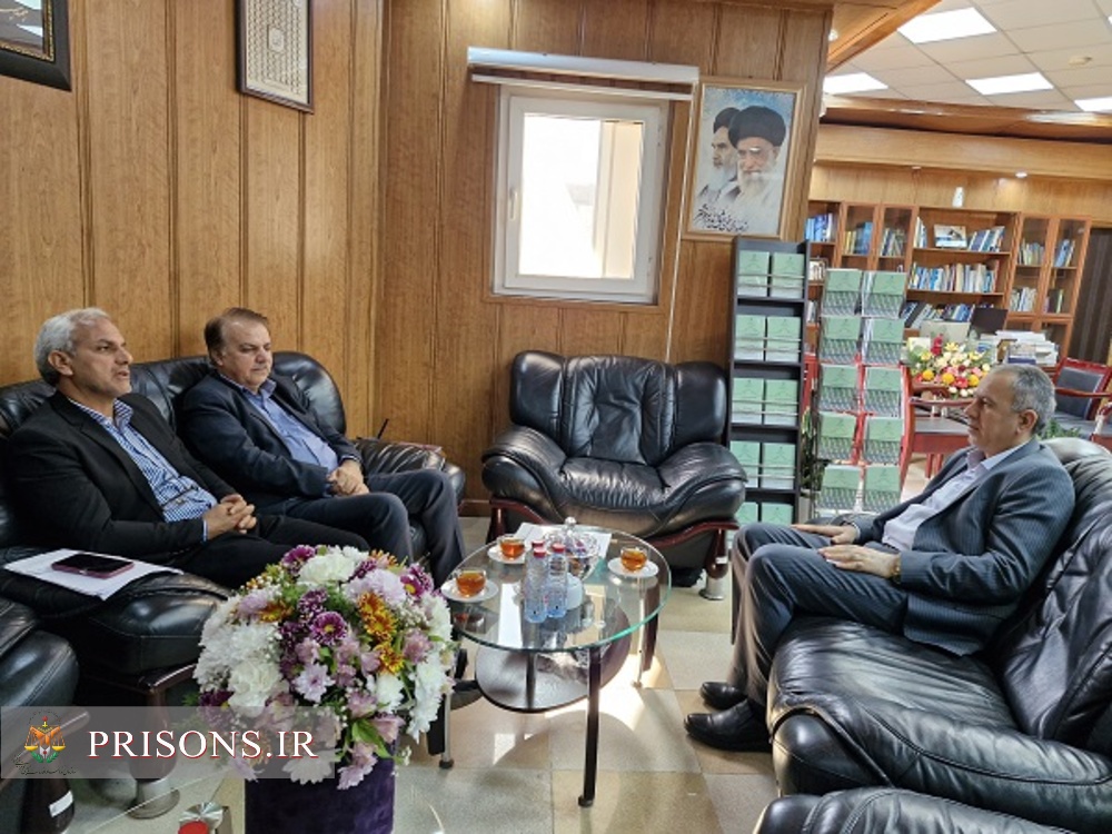 دیدار مدیرکل زندان‌های بوشهر با رئیس سازمان برنامه و بودجه استان