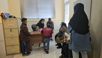 خدمات رایگان پزشکی و سلامت به ۴٠٠ تن از  خانواده های زندانیان شیراز
