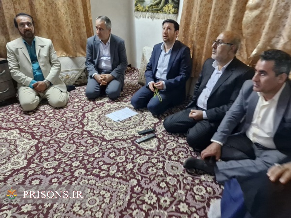 بازدید و سرکشی های شبانه رئیس کل دادگستری و مدیرکل زندان های استان بوشهر از خانواده زندانیان نیازمند