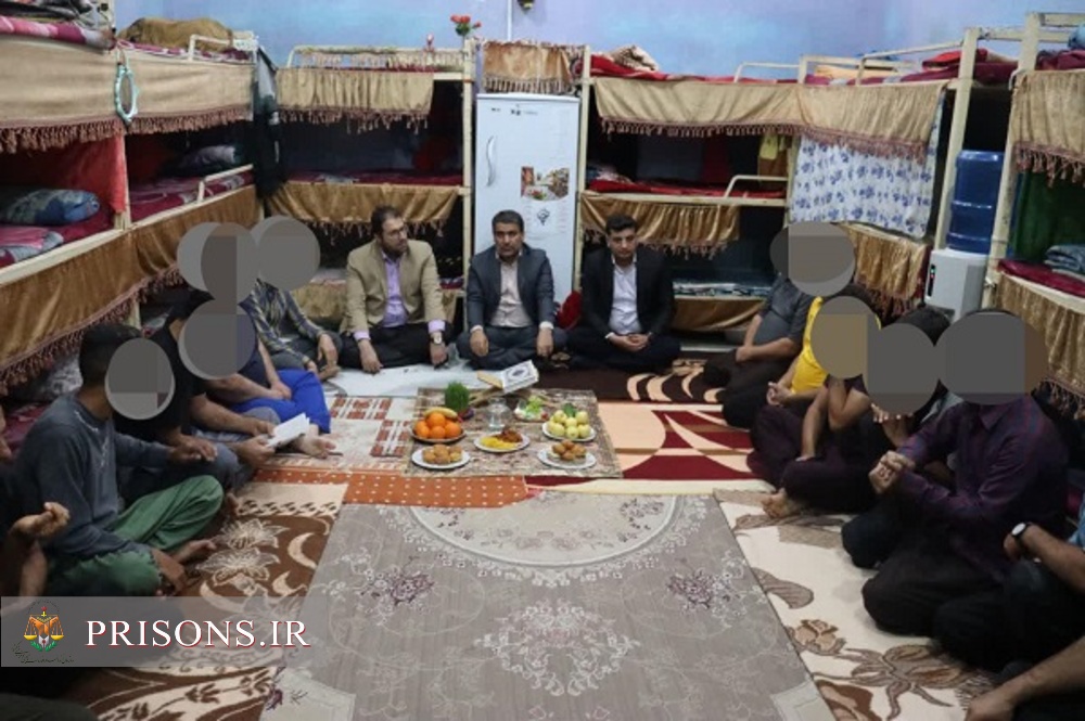 دیدار نوروزی رئیس و جمعی از مسئولین واحدهای زندان دشتستان با زندانیان