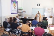 کلاس‌های تفسیر نور با محوریت تفسیر سور کوچک قرآن کریم در زندان دشتستان