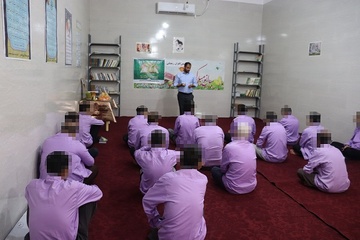 سلسله نشست‌های قصص القرآن به مناسبت ماه رمضان در زندان دشتستان 
