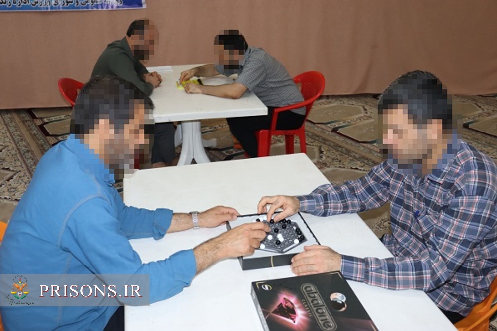 برگزاری جشنواره نوروزی بازی های فکری زندانیان زندان دشتستان 